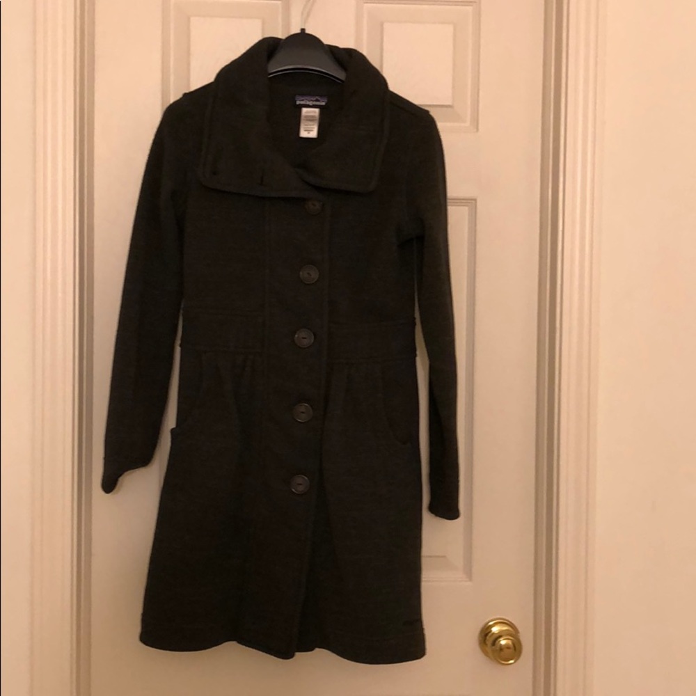 Patagonia long sweater / jacket (XS)